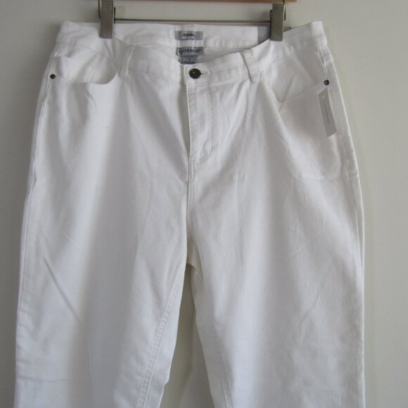 Catherine's Women's Jeans 1X White Skinny Jegging Casual Minimalist Coastal NWT - Picture 2 of 11